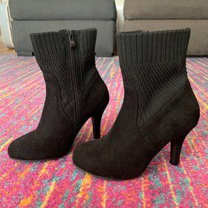 Torrid black faux suede textured sock bootie stiletto heeled knit ankle boots 6